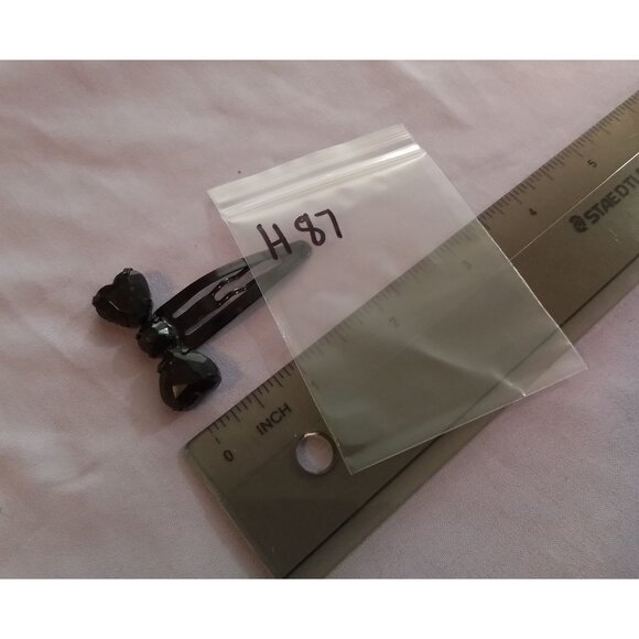 Black Hair Clip Barrette With Heart Shaped Faux Stones & Snap Closure - Picture 4 of 4